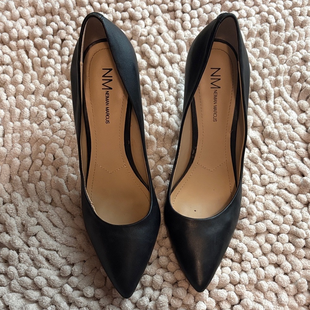 Neiman Marcus Black Pointed Toe Heels